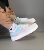 جردن دونایک آبی صورتی