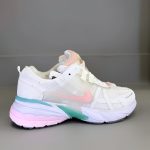 نایک v2k سفید نایک صورتی