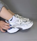 نایک v2k طوسی نقره ای - Image 2